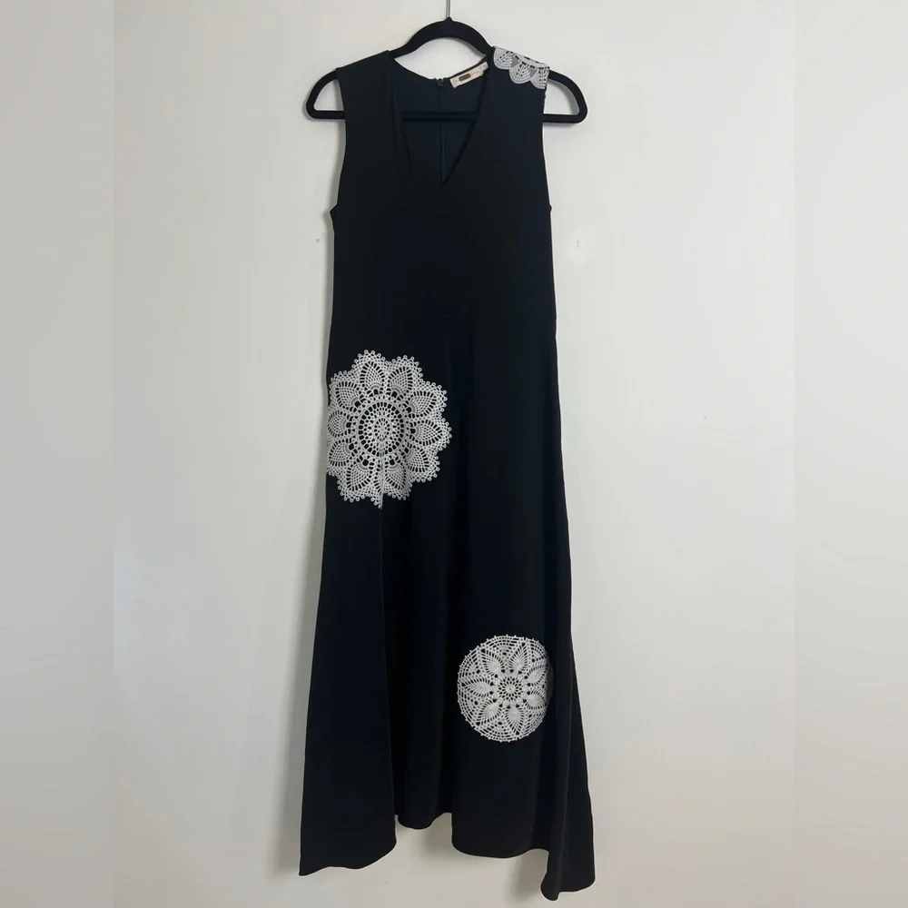 Tory Burch Black Embroidered Lace Applique Resort Collection‎ Sleeveless Dress